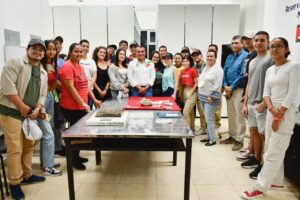 Jóvenes disfrutan del campamento Uniendo Huellas